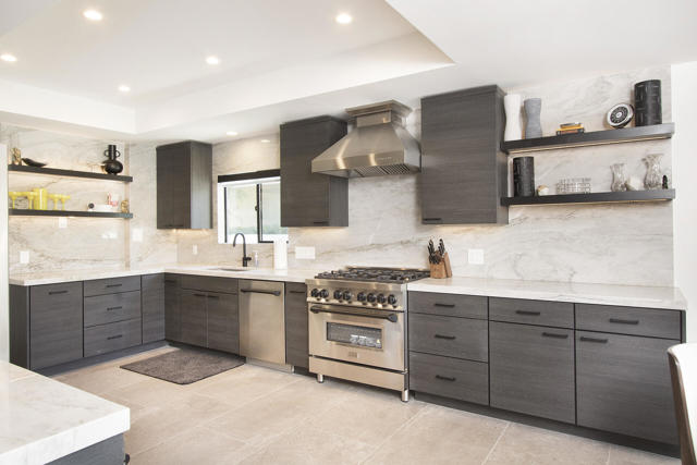 75414 Palm Shadow Drive, Indian Wells CA: https://media.crmls.org/mediaz/e7c98c13-a836-4335-b051-71798b308593.jpg