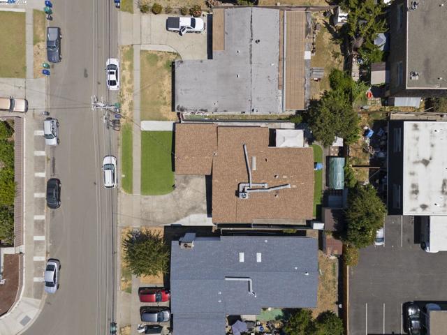 Image 44 of 52 For 2038 Boca Raton St