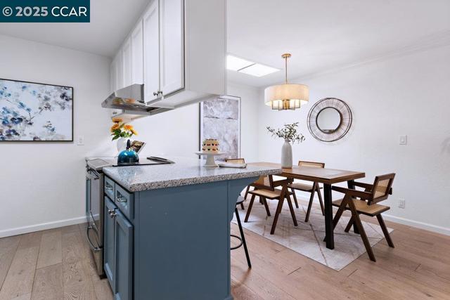 1932 Ptarmigan Dr, Walnut Creek CA: https://media.crmls.org/mediaz/e7c9bf78-3bc7-433f-a415-1dd6c206dfa7.jpg