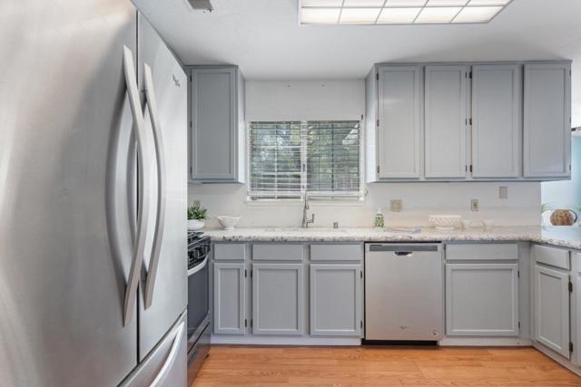 1411 Squire Court, Hollister CA: https://media.crmls.org/mediaz/e7c9ec94-76bc-49e6-97e1-7e4d92048c5d.jpg