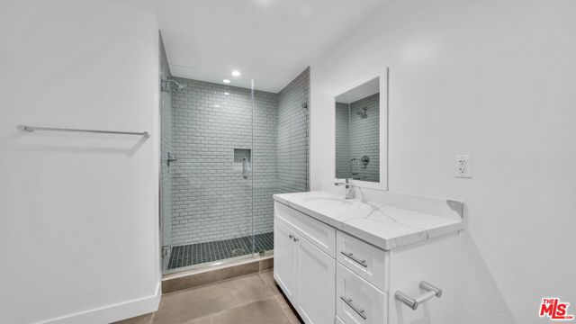 627 N Dillon Street, Los Angeles CA: https://media.crmls.org/mediaz/e7c9f06b-81c9-4ad0-8a23-c6615efbf9bb.jpg
