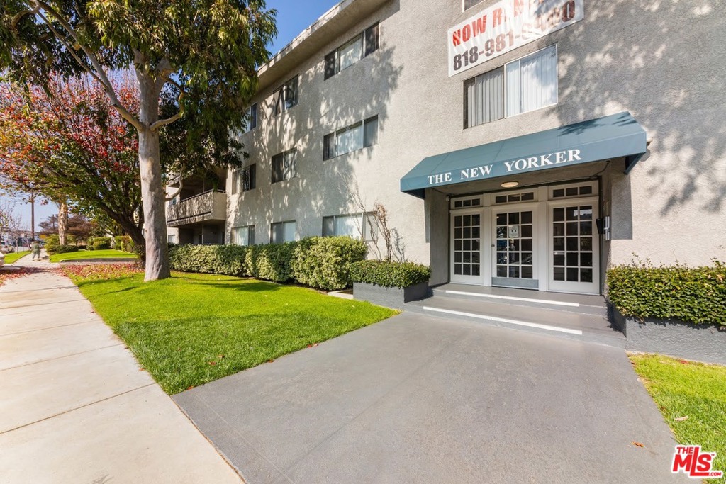 13951 Moorpark Street, Sherman Oaks, CA 91423