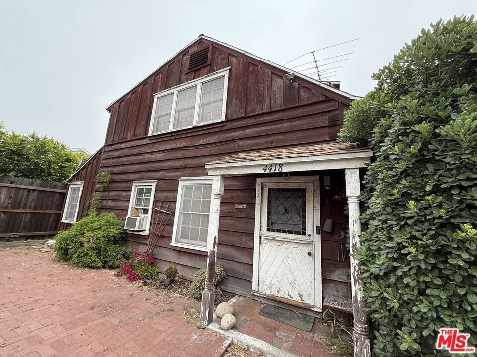 4418 Beck Avenue