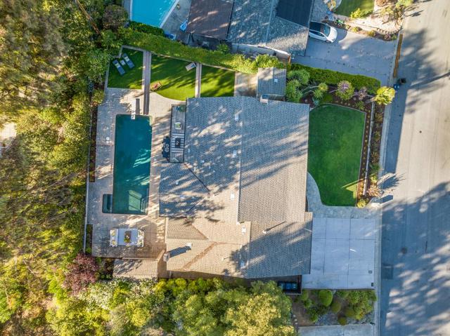 1455 Redwood Drive, Los Altos CA: https://media.crmls.org/mediaz/e7cb7048-3083-49cf-81de-4cff553ba360.jpg