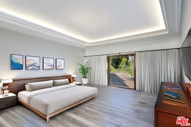 Drew Fenton | 1000 Stradella Road Los Angeles CA | MLS: 7195290