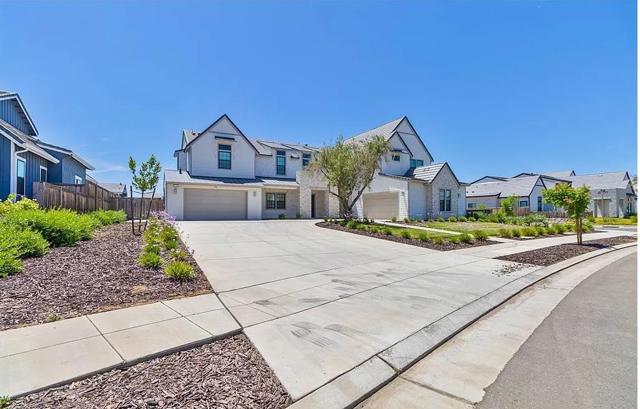 1734 Lester Avenue, Clovis CA: https://media.crmls.org/mediaz/e7cbf9fc-7053-4644-8970-42ec8698caa1.jpg
