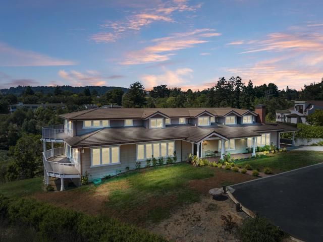 40 S Circle Drive, Santa Cruz CA: https://media.crmls.org/mediaz/e7ce5092-4113-4084-895a-9db0ffedc7b6.jpg