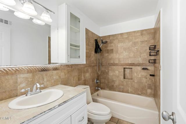 Detail Gallery Image 40 of 56 For 2082 Belgrave Ct, Simi Valley,  CA 93063 - 3 Beds | 2 Baths