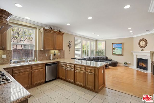 1230 Wisteria Avenue, La Habra CA: https://media.crmls.org/mediaz/e7cfdc8b-02a6-418d-bf7c-18d12c4dea46.jpg