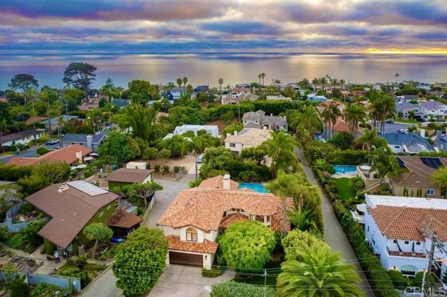 1470 Rubenstein Ave, Cardiff by the Sea CA: https://media.crmls.org/mediaz/e7d14905-984b-4298-bb7c-2b973804f1b0.jpg
