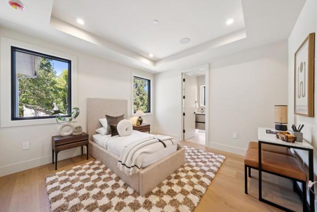 585 Cherry Avenue, Los Altos CA: https://media.crmls.org/mediaz/e7d27667-ee30-4ea1-803d-fad6818e2ccb.jpg