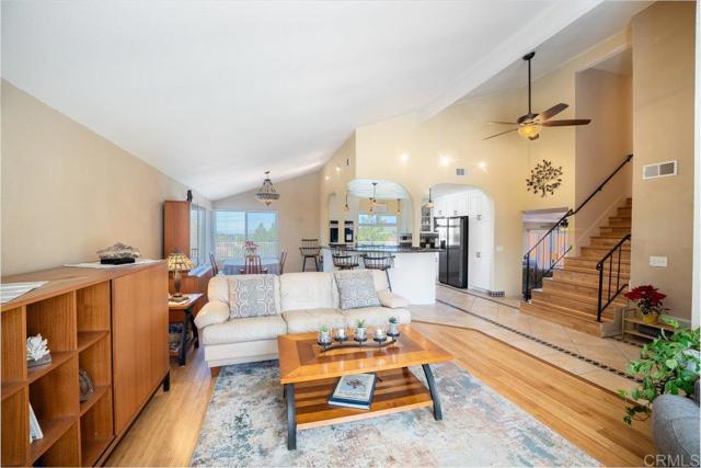 Detail Gallery Image 6 of 55 For 9068 Ellingham St, San Diego,  CA 92129 - 4 Beds | 3 Baths