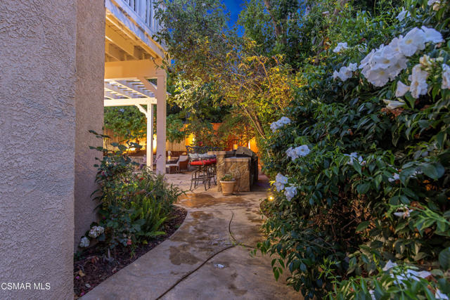 943 Paseo Barona, Camarillo CA: https://media.crmls.org/mediaz/e7d34eb4-b371-4440-978d-962d84c95534.jpg