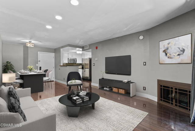 22100 Burbank Boulevard, Woodland Hills CA: https://media.crmls.org/mediaz/e7d39f83-25d2-4fbd-ad62-c87c66df93cd.jpg