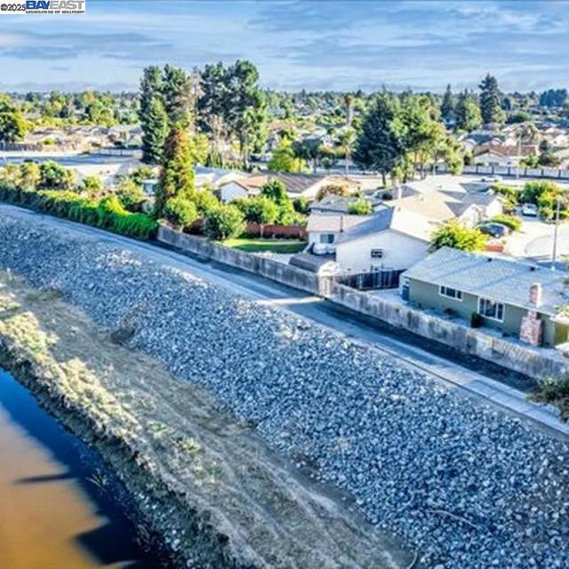 3184 Waugh Place, Fremont CA: https://media.crmls.org/mediaz/e7d3ef2d-213c-4065-a373-840f79f6d6ab.jpg