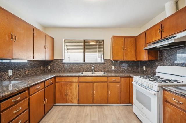 21 N Filice Street, Salinas CA: https://media.crmls.org/mediaz/e7d49c58-5562-422e-af40-bb857ec21842.jpg