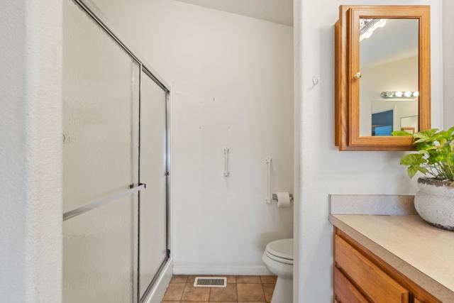 2900 Fairview Road, Hollister CA: https://media.crmls.org/mediaz/e7d4a91f-73ec-4c47-9436-970026efa1af.jpg