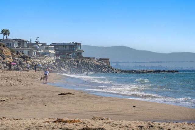 22130 E Cliff Drive, Santa Cruz CA: https://media.crmls.org/mediaz/e7d4d06e-6f80-42eb-ab0d-869e512703d7.jpg