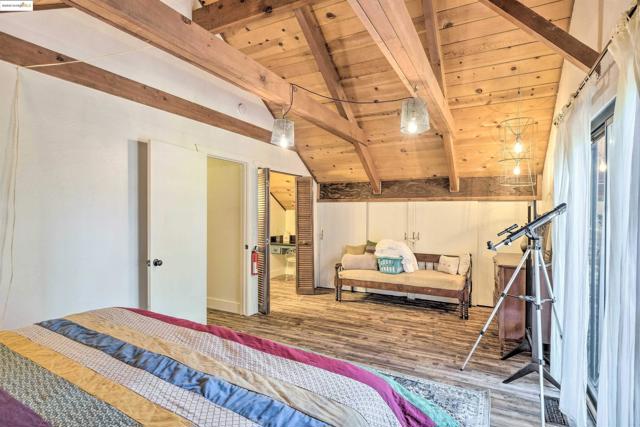1273 Lilac Dr, Arnold CA: https://media.crmls.org/mediaz/e7d56982-fe0c-4b44-aaa0-03222b4ac72a.jpg