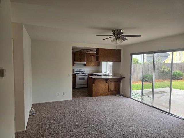 Detail Gallery Image 7 of 17 For 1882 Olamar Way, San Diego,  CA 92139 - 4 Beds | 3 Baths