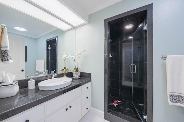 25547 Meadowview Circle,  CA: https://media.crmls.org/mediaz/e7d5e283-ef06-47c6-845c-68748af53a55.jpg
