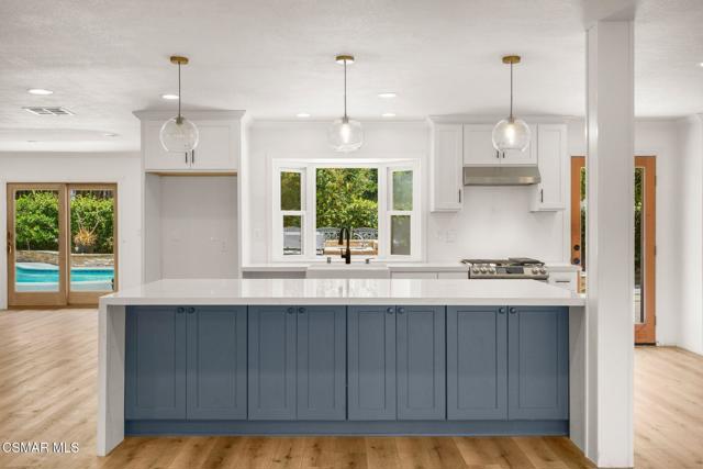 2607 Lander Court, Newbury Park CA: https://media.crmls.org/mediaz/e7d66159-3f6b-4fb3-afb1-445960a13336.jpg