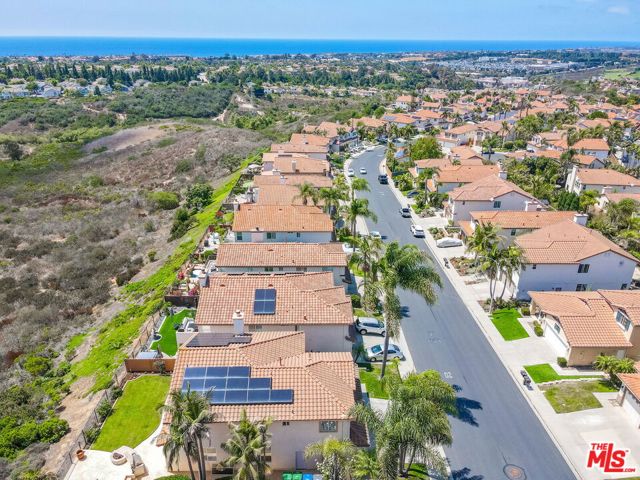 1537 Turquoise Drive, Carlsbad CA: https://media.crmls.org/mediaz/e7d6d576-39d4-43b8-87b0-af200566ec69.jpg
