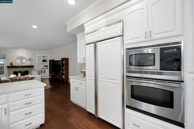 405 Triomphe Ct, Danville CA: https://media.crmls.org/mediaz/e7d6dd5c-d5a7-420e-813d-b16aae1d44ec.jpg