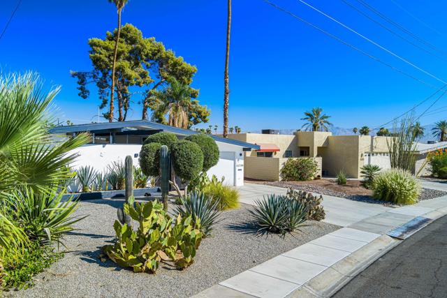43709 Louisiana Street, Palm Desert CA: https://media.crmls.org/mediaz/e7d6e8f7-6fbc-48aa-ba52-d7a93105aae6.jpg