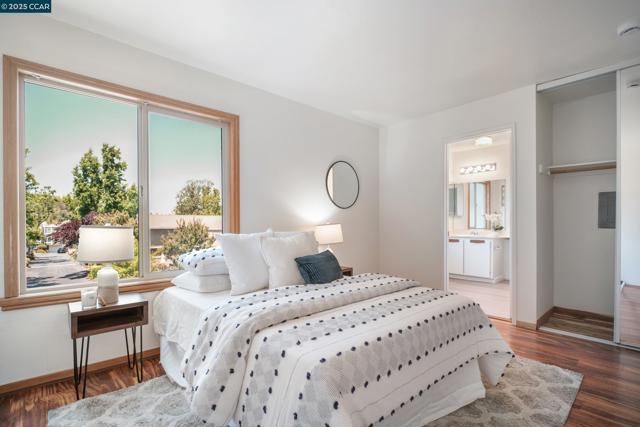 232 Jewel Terrace, Danville CA: https://media.crmls.org/mediaz/e7d72e3b-e355-4fe5-850e-7a1aa13a7c9c.jpg