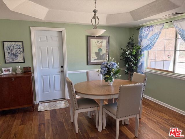 8125 Centola Road, Phelan CA: https://media.crmls.org/mediaz/e7d83d80-da62-4115-81e3-138f31d8fb18.jpg