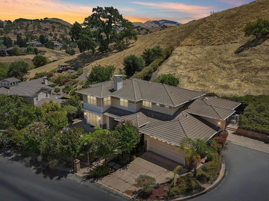 125 Mystic Place