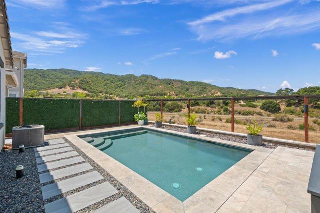 7171 Spumante Court, Gilroy CA: https://media.crmls.org/mediaz/e7d97249-0500-4e14-aff5-f28ae39e66a1.jpg