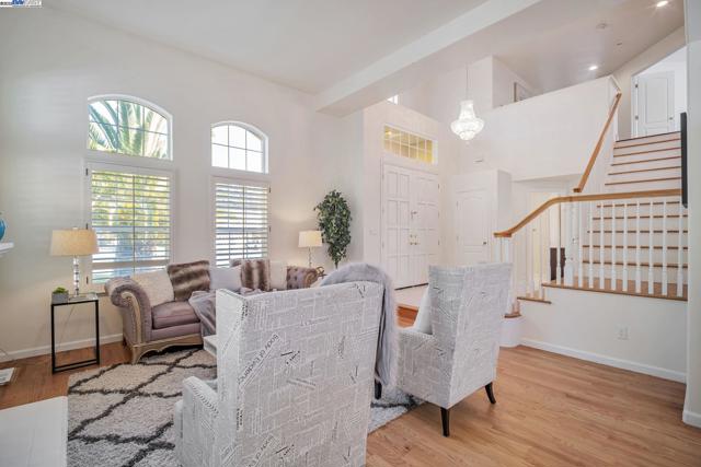 744 Bodega Ct, Fremont CA: https://media.crmls.org/mediaz/e7d9bad6-5b13-4d63-9f78-cf293816424a.jpg