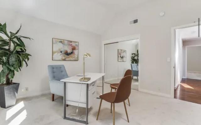985 Woodview Place, San Jose CA: https://media.crmls.org/mediaz/e7daaeb9-03ad-4e44-98b1-5b3e2308471e.jpg