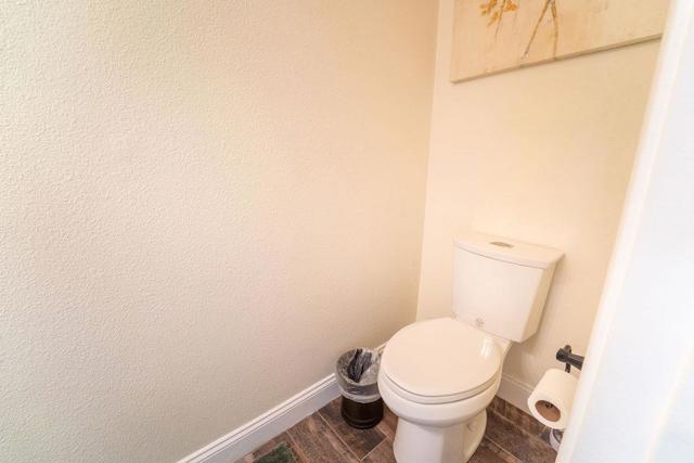 Image 38 of 73 For 35724 Linda Drive