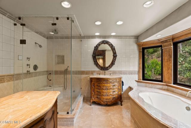 1561 Lookout Drive, Agoura Hills CA: https://media.crmls.org/mediaz/e7db729a-8418-4559-842f-a4bc556033d6.jpg