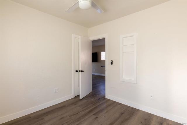 2948 50 Franklin Ave, San Diego CA: https://media.crmls.org/mediaz/e7dc40d6-f9d5-43b5-a88c-3e1eb8ba7d09.jpg