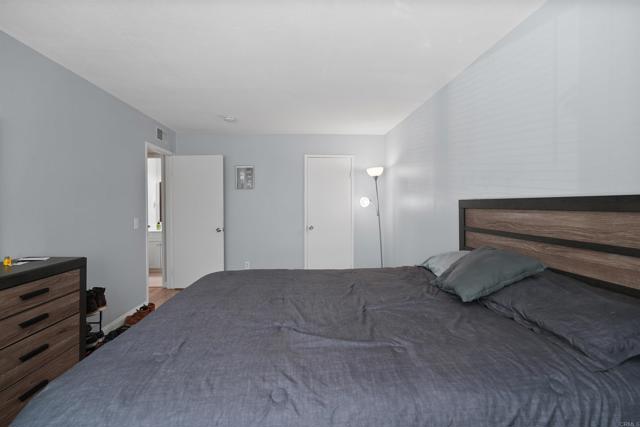 Image 17 of 28 For 10382 Alphonse Street F4