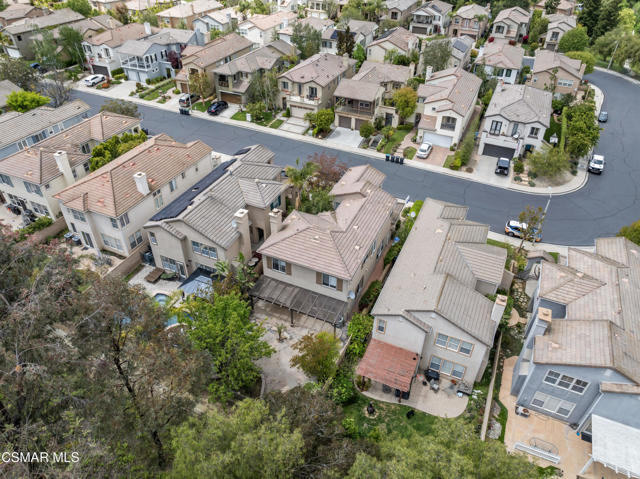 186 Parkside Drive, Simi Valley CA: https://media.crmls.org/mediaz/e7dcb453-c23c-452c-96f8-061514ab0928.jpg