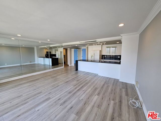 2160 CENTURY PARK EAST, Los Angeles CA: https://media.crmls.org/mediaz/e7de0775-09ea-4292-b0d2-acd621f8ae60.jpg