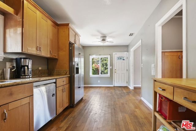 1947 Whitmore Avenue, Los Angeles CA: https://media.crmls.org/mediaz/e7de6a27-fca0-458a-a359-9a8cbf14a7e5.jpg