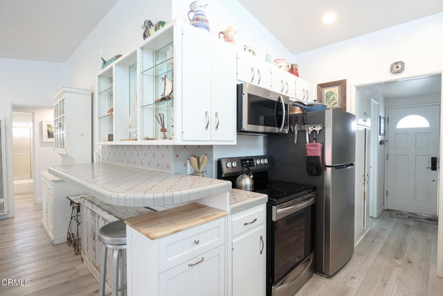 Detail Gallery Image 17 of 33 For 1089 Belfast Ln, Ventura,  CA 93001 - 3 Beds | 2 Baths