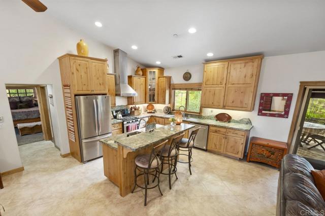 Detail Gallery Image 6 of 55 For 884 Rykers Ridge Rd, Ramona,  CA 92065 - 3 Beds | 3 Baths