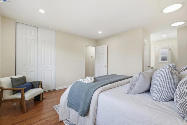 42293 Camino Santa Barbara, Fremont CA: https://media.crmls.org/mediaz/e7e113db-edd5-4112-9eab-ba66d3859904.jpg