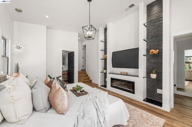 Image 3 of 49 For 4073 Stanley Blvd