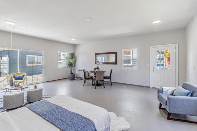 515 Silver Avenue, Half Moon Bay CA: https://media.crmls.org/mediaz/e7e2e44a-0ace-47f3-a44d-649e78a44084.jpg