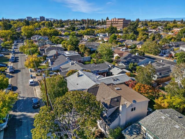 1531 Locust Street, San Mateo CA: https://media.crmls.org/mediaz/e7e31433-f4bb-41c8-bd0e-5c78c60ff127.jpg