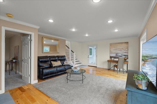 25400 Radonich Road, Los Gatos CA: https://media.crmls.org/mediaz/e7e37f31-c6a0-4b28-9187-7992b4cbf948.jpg