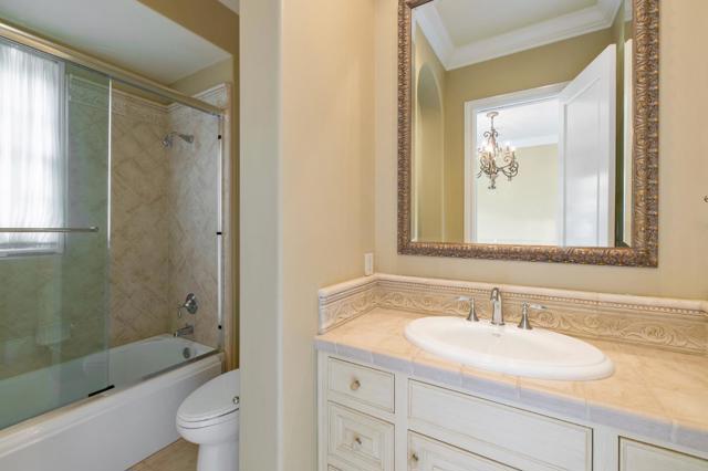 1305 Lions Peak Lane, San Martin CA: https://media.crmls.org/mediaz/e7e428d0-682b-447d-af3c-149019421419.jpg